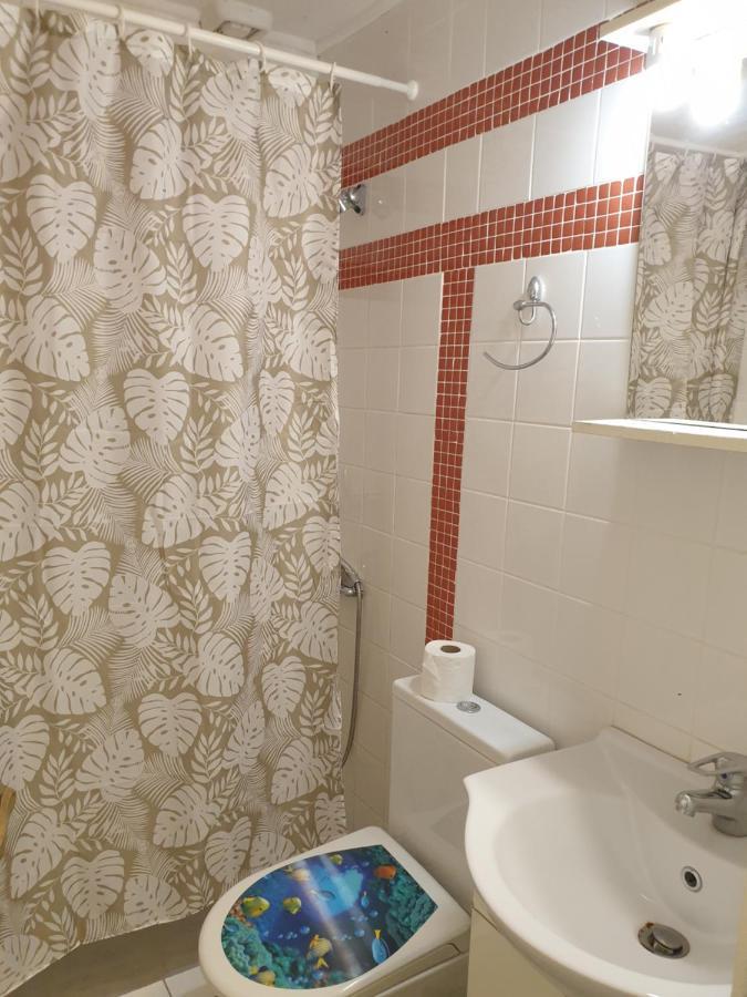 Varkiza Cozy Seaside Apartment Vári Exterior foto